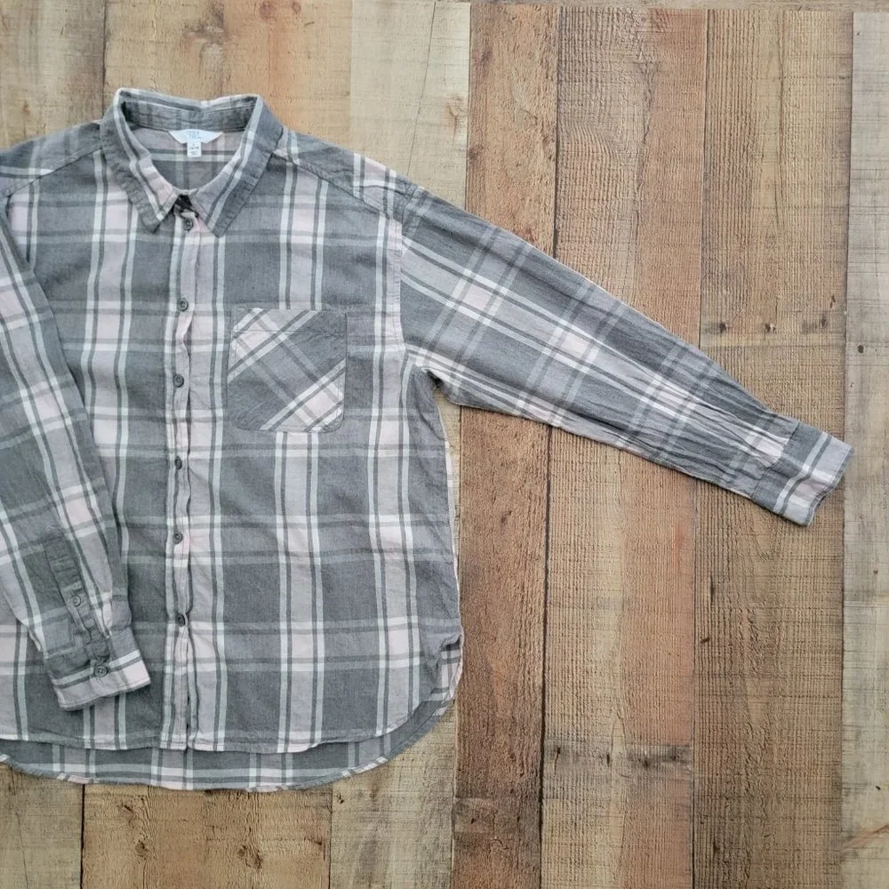 Time and Tru Gray and Pink Plaid Flannel Button Down Large - Picture 7 of 16
